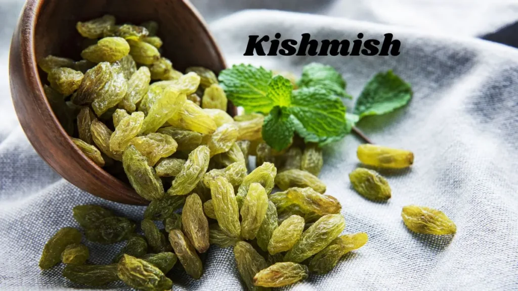 Benefits of Drinking Kishmish Water